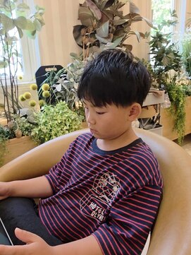 グリッター 泉中央店(GRITTERs) 【キッズカット】 束感でイケメン小学生に♪