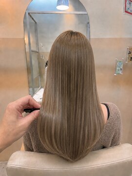 レヴァ(LEVA) 【茨木】ダメージレスで叶えるオリーブベージュ
