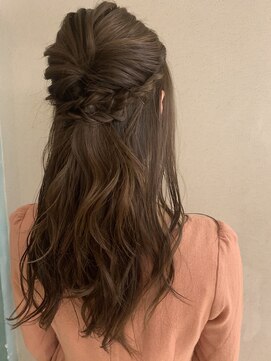 ロンド 銀座(Lond) ハーフアップアレンジ 担 伊原