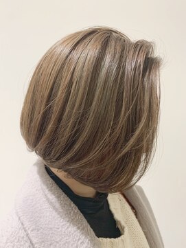 アンサム リリー(UNSOME Lille) 【UNSOMELille】かきあげボブ/ベージュ