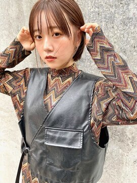 ロッサ マダムアルディ(Rosa Mme.Hardy) ミニボブ インナーカラー ミルクティーベージュ