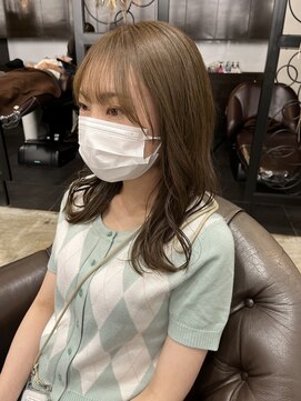 アールトゥーヘアー(art To Hair) オリーブベージュ/シースルーバング/韓国ヘア