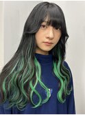 エクステでロング　インナーカラー風　黒髪カタログ　渋谷