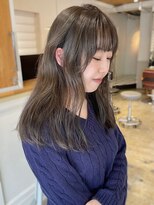 エイン(EYN) オリーブグレージュ/ブリーチなし/ミディアム/学割U24/20代/10代