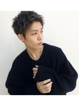 エイチ(H eitf) アップバングベリーショート