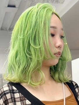 ウィコ 新宿(WICO) ライトグリーン[渋谷駅/こなれミディ/ウェーブパーマ]