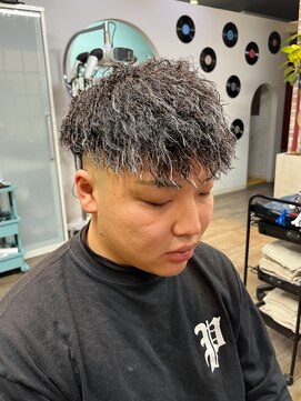 メンズグルーミングナンバーナイン(MEN'S GROOMING NUMBER NINE) ホワイトメッシュ/ツイストスパイラル/【早田隼哉】