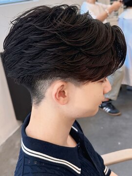 バース バイ ハピネス(BIRTH by happiness) 奈良men's長め刈り上げフェザーパーマ