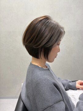 ローヴ 梅田(L'aube) レイヤーボブ 髪質改善 切りっぱなしボブ 大人ボブ