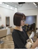 ブラウンベージュ　ボブ　ストレート　タイトボブ