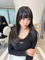 ラクシア(LucxiA)&nbsp;韓国ヘア/レイヤーカット/顔まわりカット/Instagram @ken__gucci
