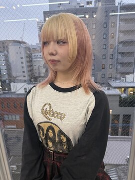 ラニヘアサロン(lani hair salon) ブロンド×コーラルピンク/ルーツカラー/姫カット/デザイン