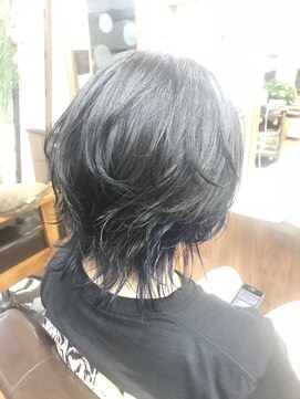 サロンド クラフト(salon de craft) 【ショートウルフ】インナーカラーネイビーブルー