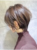 クールショート/耳かけショート/ボブルフ/ピンクベージュ/柴