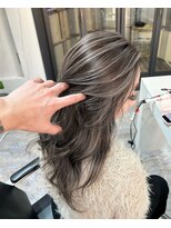 前髪アンブレラカラーこなれミディイメチェンウェーブパーマ