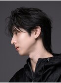 スーツ短髪ツーブロック束感モテる黒髪シークレットパーマ流行