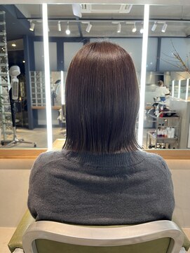 アンリオマール(an rio MAR) バッサリ切りっぱなしボブ