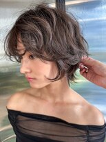 シオン(shion)&nbsp;ショートくびれヘア顔周りレイヤーおくれ毛_F20568