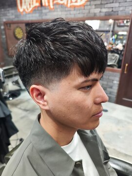 スリーセント 栄(3/cent) フェードカット束感ショート