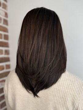 エニー 栄(Any) 韓国レイヤー×オリーブブラウン