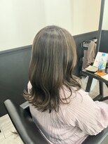 デューヘアー(due hair) 派手すぎないナチュラルハイライトカラー