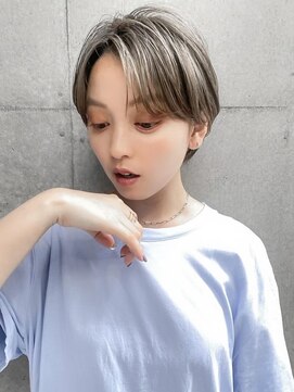 ギークス(GEEKS) 【GEEKS渋谷】くすみベージュ/ショートレイヤー/中世的/マッシュ