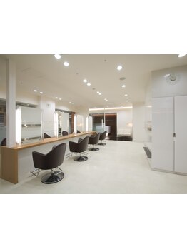 【小田急百貨店町田店8F】HOT PEPPER Beauty初登場!経験豊富なスタッフが担当し、理想のスタイルをご提案◎