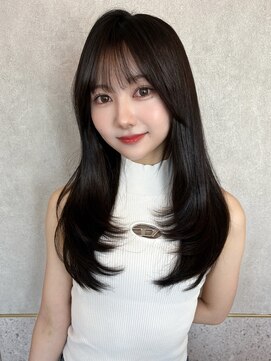 ルームバイシー 新宿(Loom. by Sea) ＊シンプルワンカール×チョコレートブラウン【新宿/韓国ヘア】