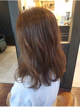 ローレン(LOREM) ミディアム×柔らかブラウン11.4暗めカラー