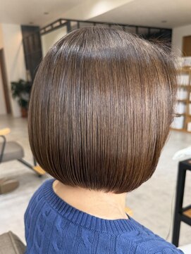 ライツ 富士店(ReiZ) グレイカラーの方にオススメ！スッキリミニボブ