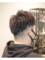 ウィスカーヘアー(whisker hair)&nbsp;ツーブロックショート