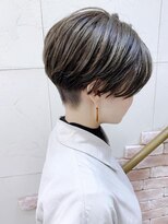 モリオ フロム ロンドン 成増店 【morio成増】刈り上げフレンチショート&ハイライトカラー