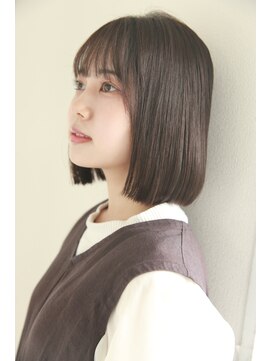 エクリ 麻布十番(equri) シースルーバング×ぱつっとボブ