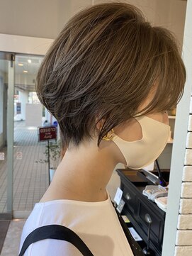 アットラップレーヴ(attrape-reve) 小顔見せ/ラベージュカラー/くびれショート/大人可愛い