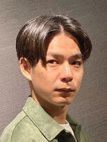 ビーダンディー(Bee dandy)&nbsp;マッシュショート ツーブロック トランクスセンターパート