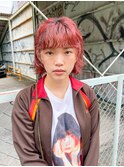 赤毛　ボブ　ピンクカラー　くせ毛　ミニボブ