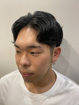 銀座マツナガ 神田店 ビジネス◎ナチュラルパーマセンターパートツーブロ刈り上げ