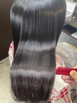 イレス 札幌駅南店(IRESU) 弱酸性縮毛矯正でお手入れ楽に！