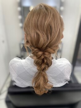 【天神駅徒歩3分/9時から営業】《ヘアセット\3500》女性Stylist担当♪崩れにくく自然で可愛いStyleが人気◎