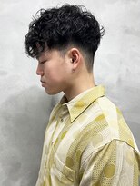 ウクラ バイ レシッド 池袋(uchla by rcid)&nbsp;モテ髪刈り上げスペインカール黒髪韓国マッシュツーブロック流行