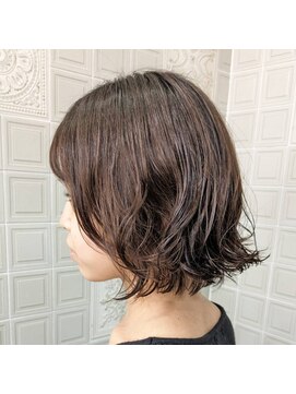 ヘンリエッタ 吉祥寺(Henrietta) パーマボブ