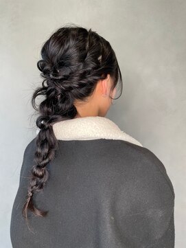 オレロ 国立(olelo) 暗めカラー/グランマッシュ/デザインカラー/フェザーパーマ/国立