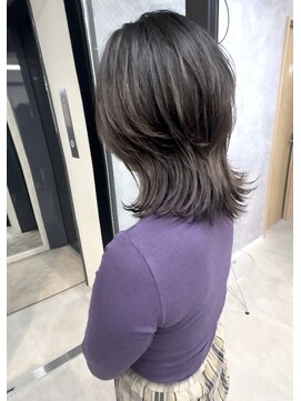 バッカ 横浜桜木町店(BACCA) ミディアムウルフ/ナチュラル