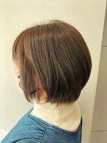 ゼル ビッグアイ(ZELE)&nbsp;大人可愛いショートボブ