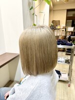 ヤコブ ヘアー(Jacob hair)&nbsp;韓国風/ミニボブ/ミルクティーベージュ/ブリーチ/ダブルカラー