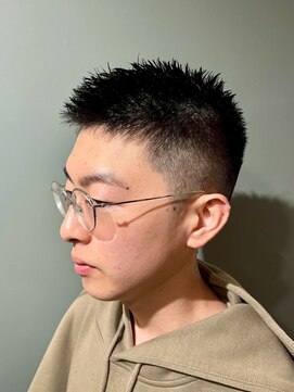 スタンドバーバー 柏(STAND BARBER) スペインカール/スパイキーショート/ブルーブラック/柏