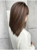 コントラストハイライト　デザインカラー　ベージュカラー　艶感