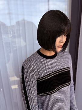 【大人カッコいいボブ】"黒髪で凛とした雰囲気"