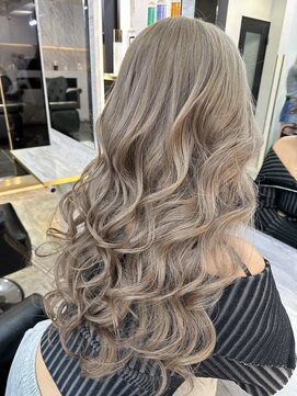 ラピス 千葉(Lapis) 大人ギャルのベージュエクステスタイル