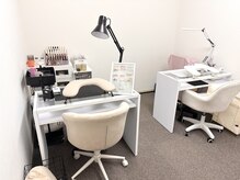 ハリウッドブロウリフト☆ホワイトニング☆まつ毛パーマ☆専用フロア